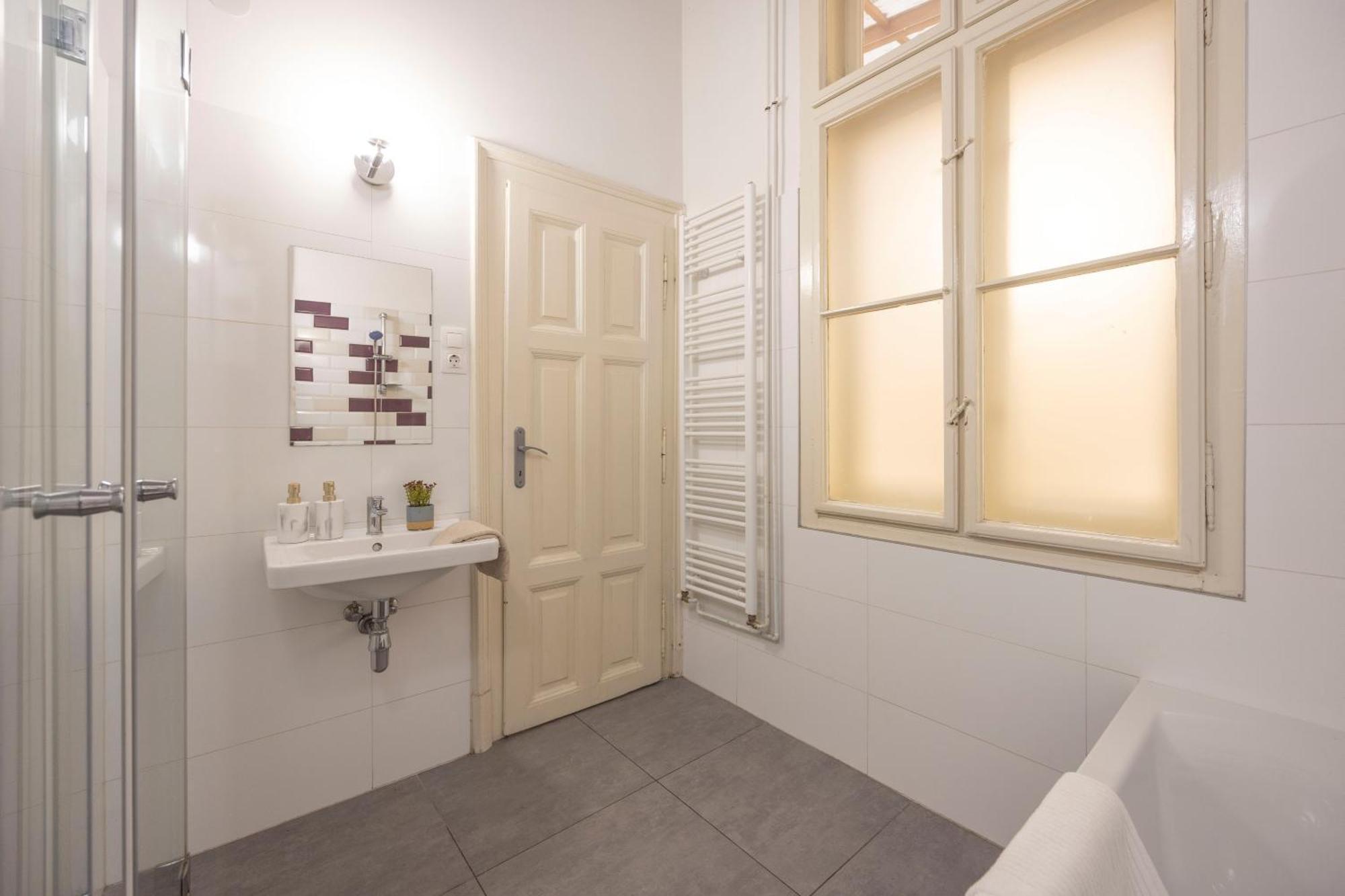 Apartamento Cozy & Nostalgic Style In The Center